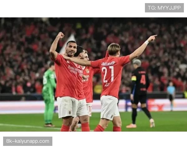 半场数据：皇马控球率仅42%，但射正次数5-1领先巴黎